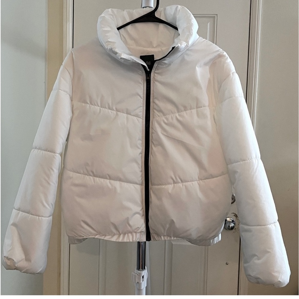 White puffer jacket